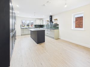 Kitchen- click for photo gallery